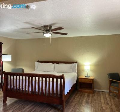 Standard King Room TimberLodge Inn Promo Code