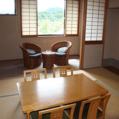Japanese-Style Superior Room with Lake View