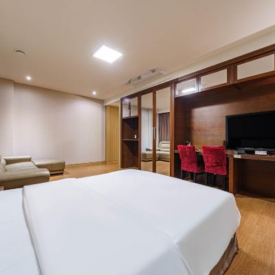Deluxe Double Room Korea Tourist Hotel Promo Code