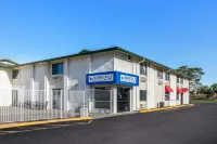 Americas Best Value Inn Lincoln Airport Hotels in 