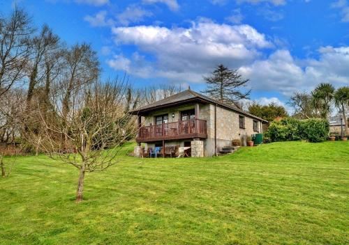 一卧室简易别墅