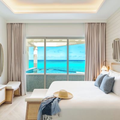 Penthouse, 3 Bedrooms, Terrace, Beachfront Windsong on The Reef Promo Code