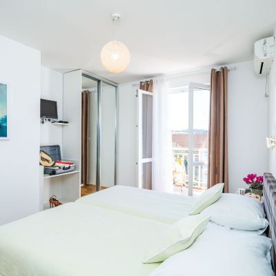 Twin Room With Balcony And Shared Kitchen Jele Rooms Promo Code