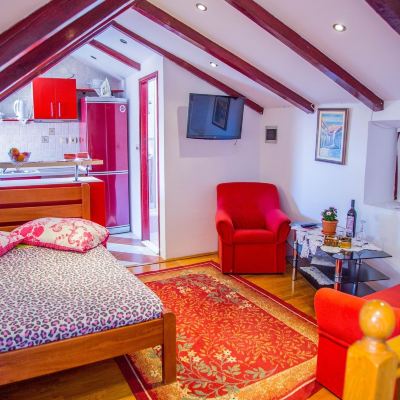Loft Guest House Jeljenic Promo Code