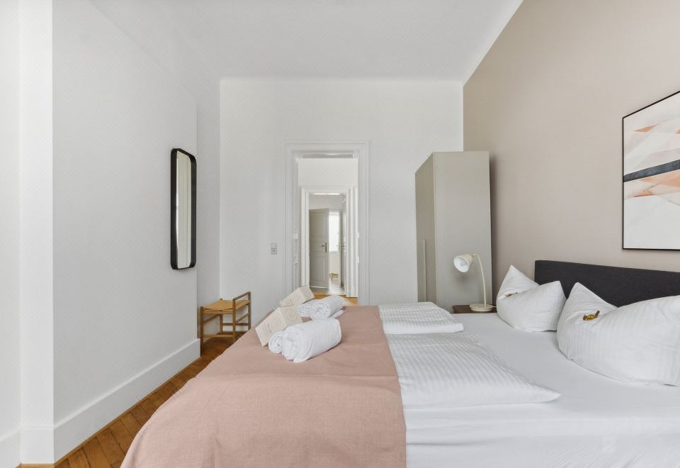 两卧室套房 - 带阳台