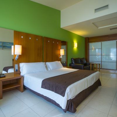 Family Room with Terrace and Sea View Hotel Miami Mar Promo Code