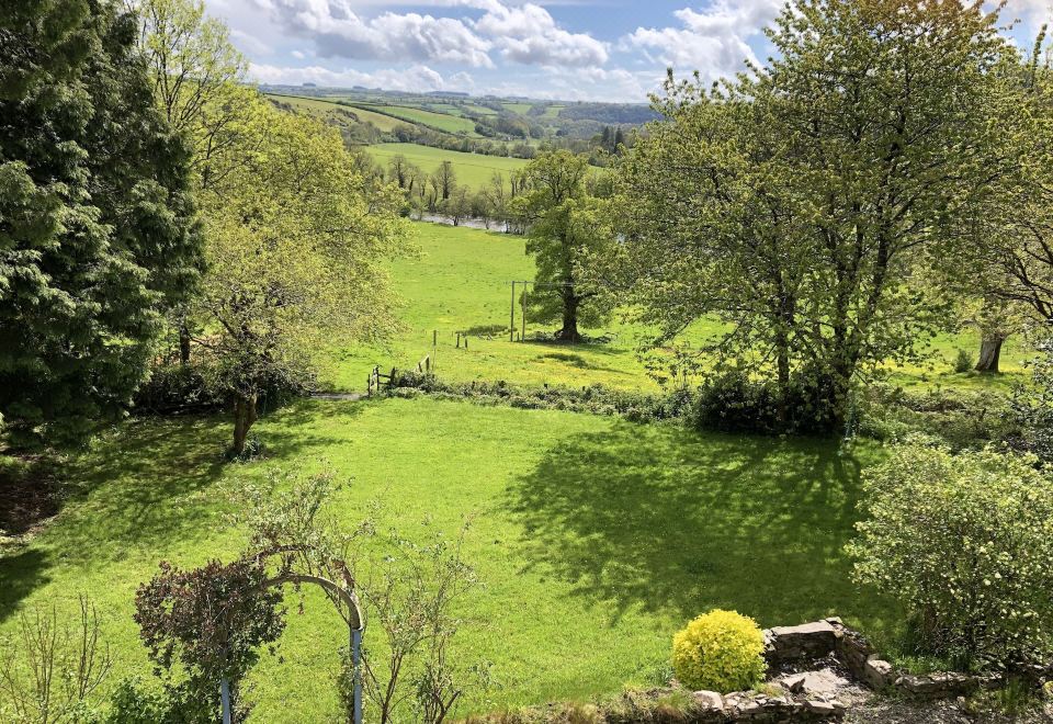 Stables Cottage, Idyllic Location Stunning Views - Housity