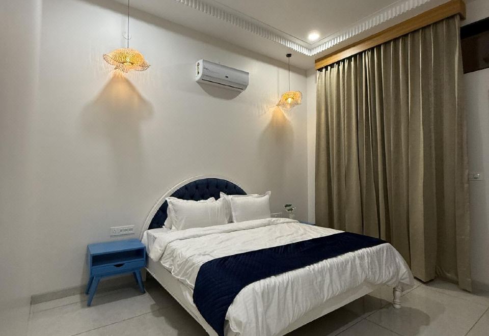 尊贵房（带阳台）