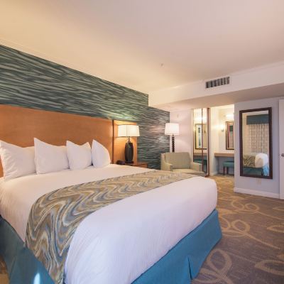 One Bedroom Suite King with Sofabed Winners Circle Resort Promo Code