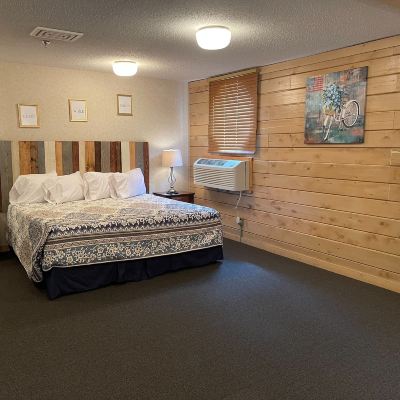 Triple Room Paddle Wheel Inn Promo Code