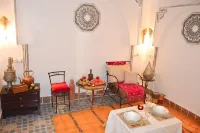 Nasser Palace Hotel & Bivouacs Hotel di 