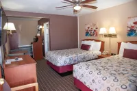 Esquire Inn