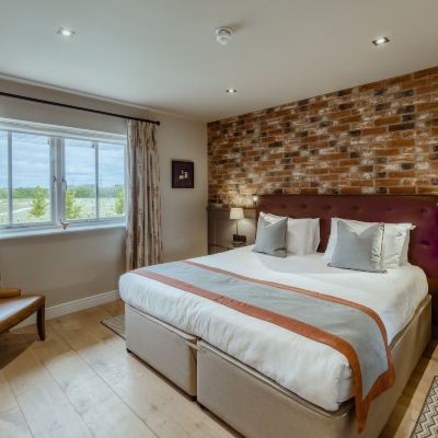 Family Room Sandburn Hall Hotel Promo Code