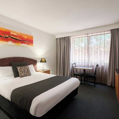 Standard Queen Studio