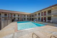 Red Roof Inn College Station