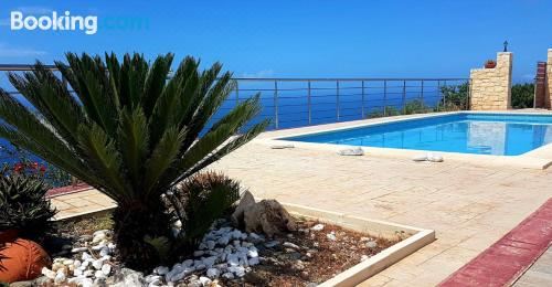 两卧室别墅带私人泳池