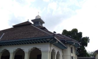 KoolKost Female Syariah Near Universitas Muhammadiyah Surakarta