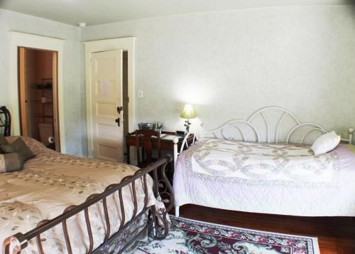 双人房（带独立浴室）