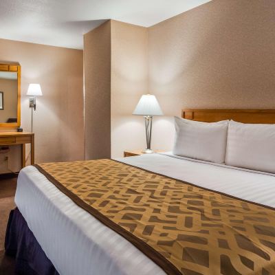 Guest Room RiverTree Inn Promo Code