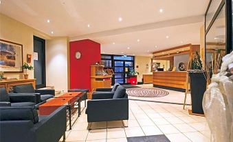 Hotel Lindenkrug - Housity