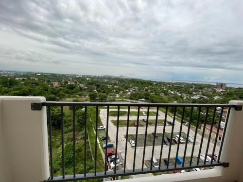 Near Beach Condo with 2 Olympic Size Pool Studio With Balcony