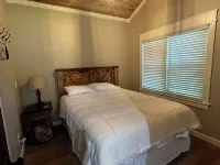 Merlot- 2 Bedroom Cottages Near Jones Von Drehle Ξενοδοχεία στην πόλη Traphill