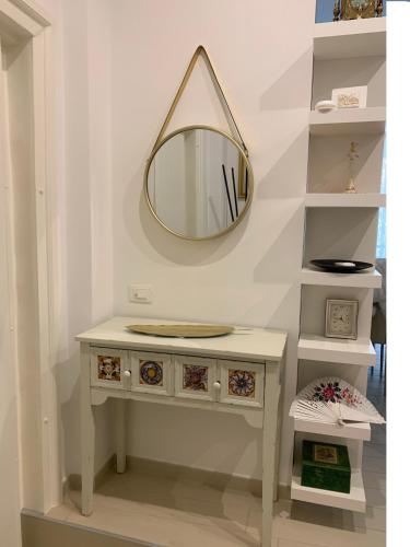 带阳台的小型套房