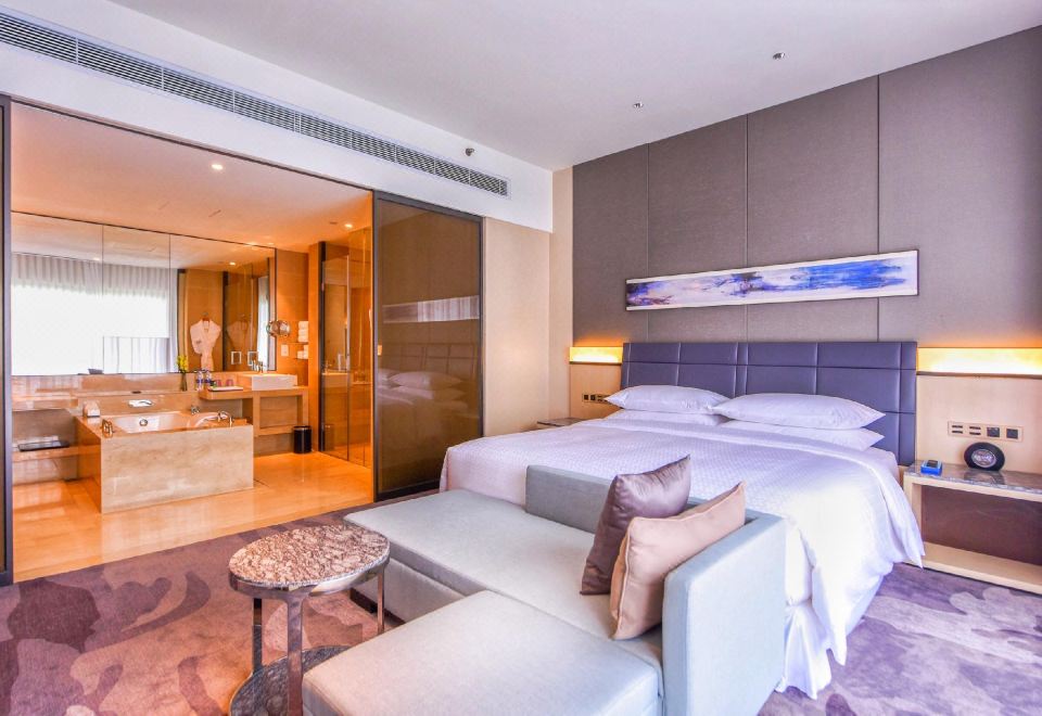 Four Points By Sheraton Guangdong Heshan FangyuanGarden View Suite With Terrace