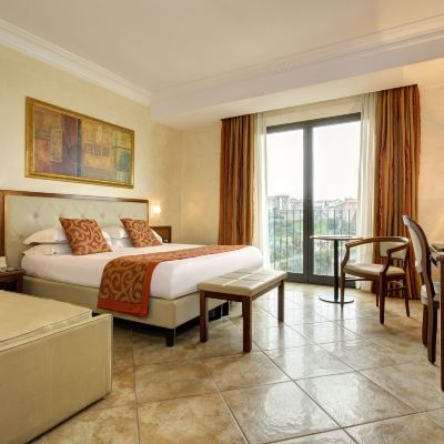 三人間 雅典娜酒店優惠