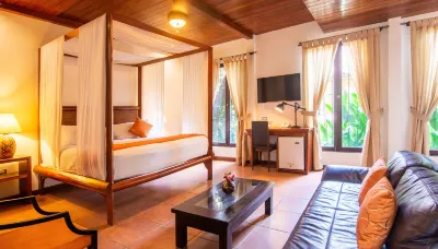 Estrada Hotel & Bistro Hotels in 
