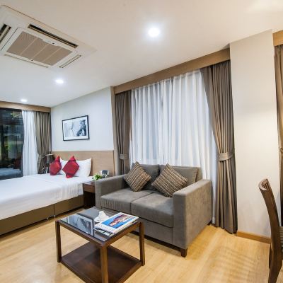 ห้องสตูดิโอสวีท รหัสโปรโมชั่น เบอร์กันดี เรสซิเด้นซ์