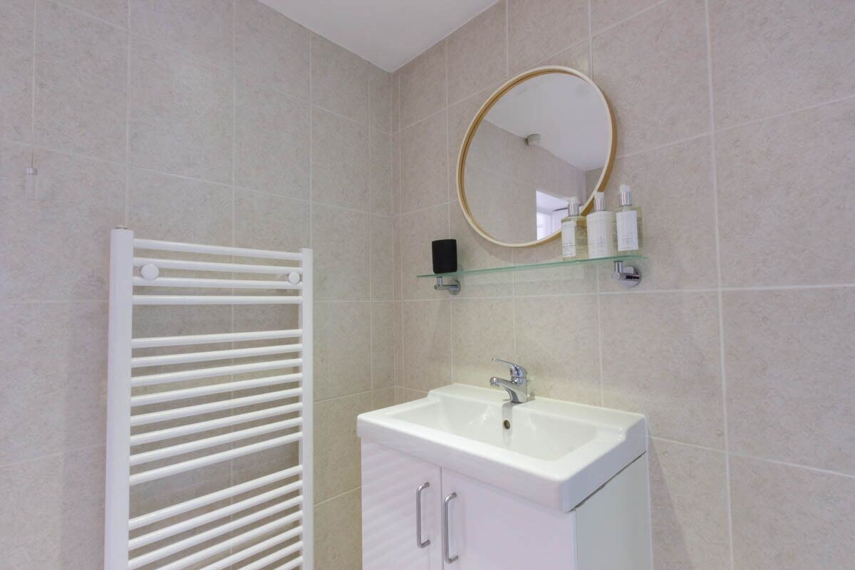 帶海景的奢華特大床房