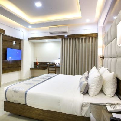 Superior Queen Room With City View-Non-Smoking White Palace Hotel Promo Code