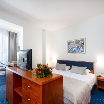 Superior Queen Room With Sofa Bed And Sea View Hotel Vis Promo Code