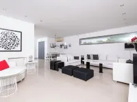Opéra House Hotels in Soukra