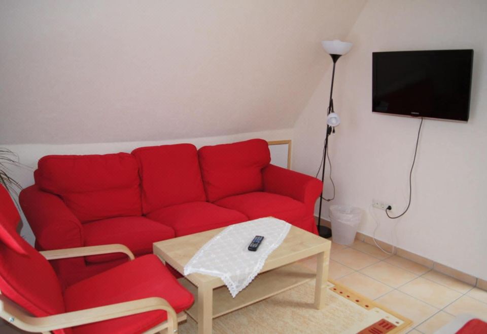 带阳台的两卧室公寓