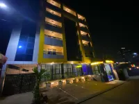 Résidence hôtelière Medom Palace, Bastos Hotel a 