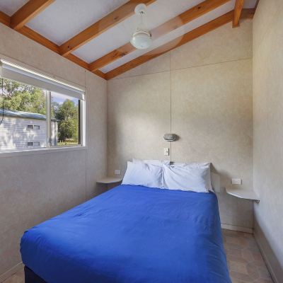 Standard Cabin 6Pax-Shady Bay Reflections Holiday Parks Grabine Promo Code