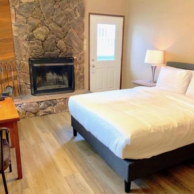 Queen Room Sunwapta Falls Rocky Mountain Lodge Promo Code