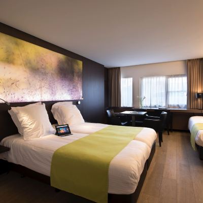 Club Triple Room Flanders Hotel Promo Code