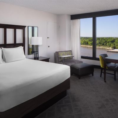Suite with River View Hyatt Regency Savannah Promo Code