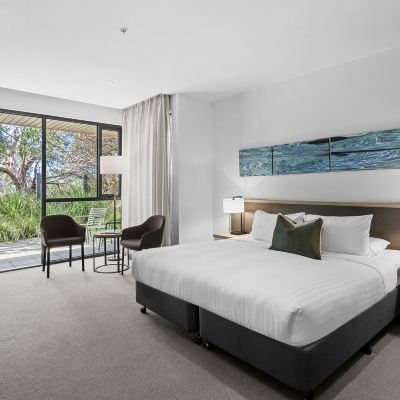 Deluxe Double Or Twin Room With Balcony Flinders Hotel Promo Code
