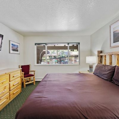 One-Bedroom Room The Lodge at Lake Tahoe by VRI Americas Promo Code