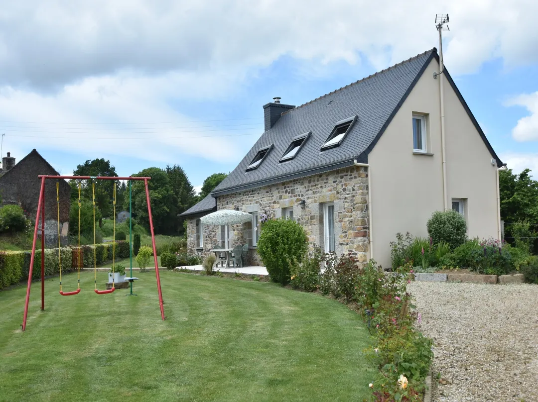 Home For 7 Guests In Plouvara - Côtes-d'Armor