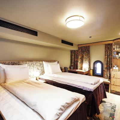 Twin Room Sommerro Promo Code