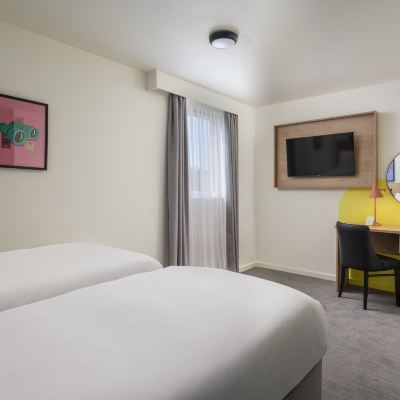 Twin Room Disability Access Redwings Lodge Wolverhampton Central Promo Code