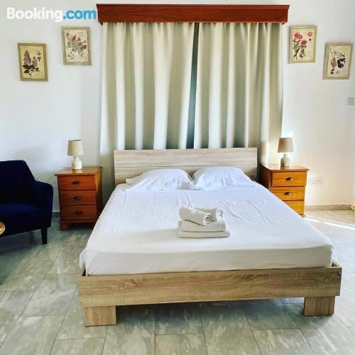 带私人泳池的六卧室别墅