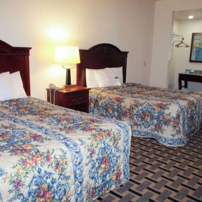 Deluxe Room, 2 Queen Beds, Smoking, Refrigerator&Microwave