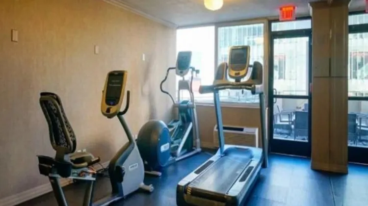 イ セントラル ホテル ダウンタウン ロサンゼルス 施設