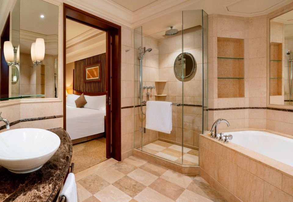 行政豪华大床间